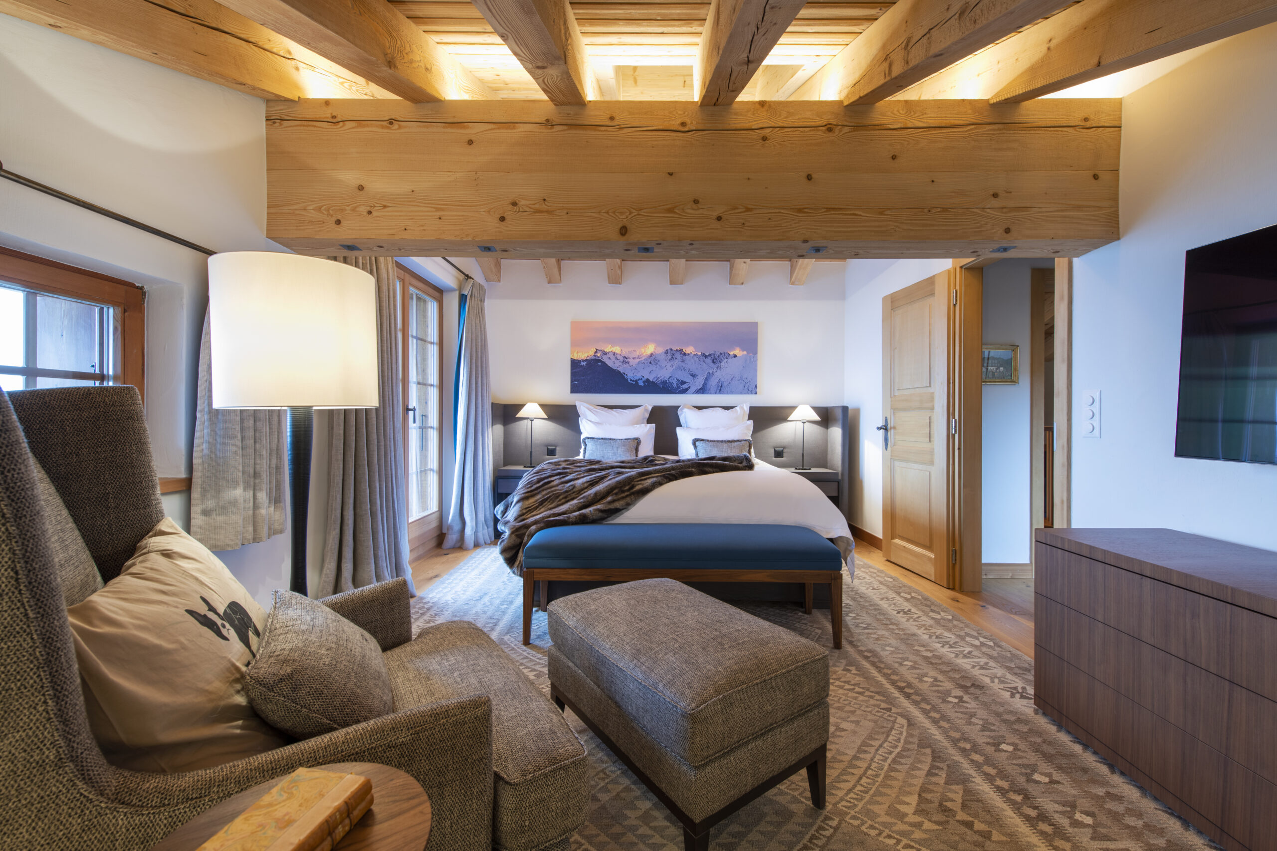 bed room master suite - zermatt real estate